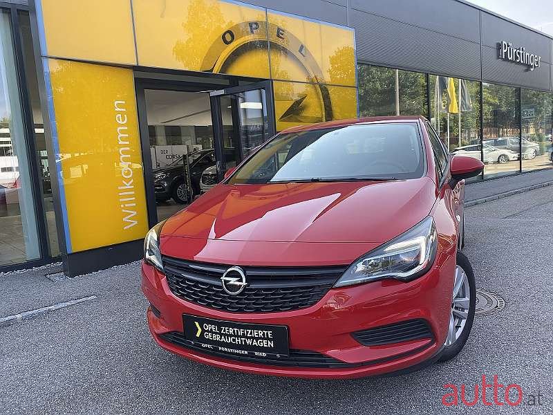 2019' Opel Astra photo #1