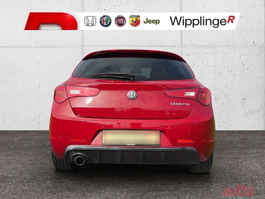 2017' Alfa Romeo Giulietta photo #4