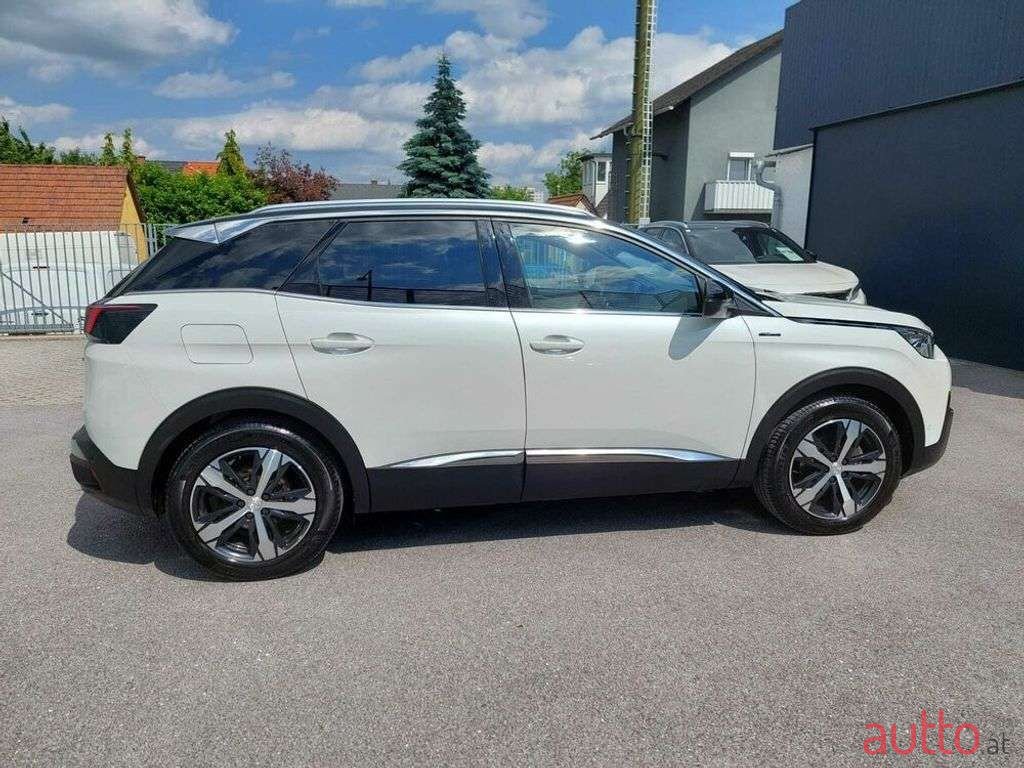 2020' Peugeot 3008 photo #4
