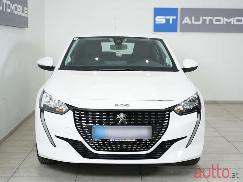 2021' Peugeot 208 photo #3