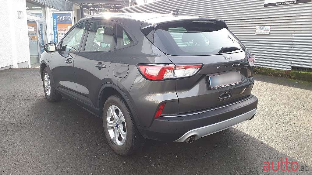 2022' Ford Kuga photo #5