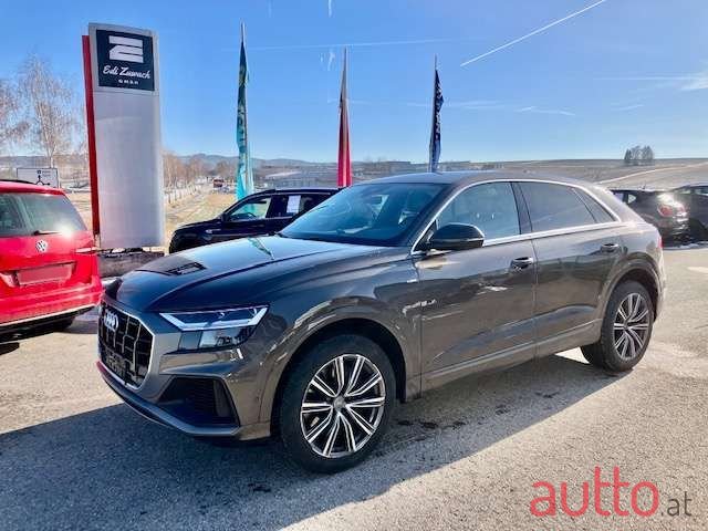 2019' Audi Q8 photo #1