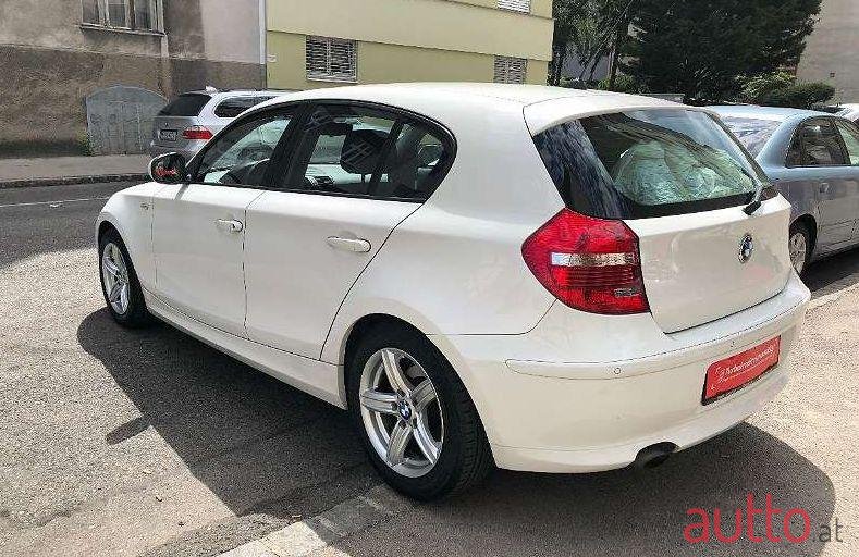 2010' BMW 1Er-Reihe photo #3