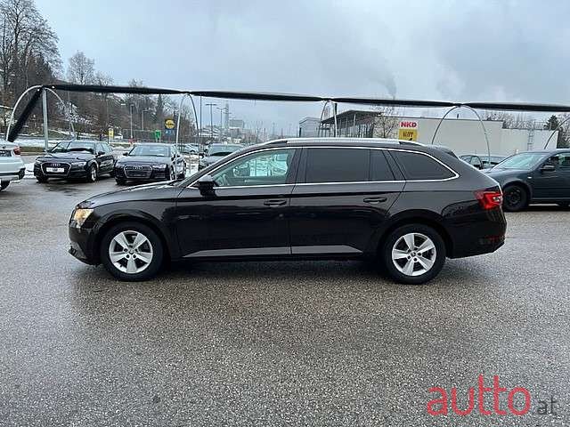 2017' Skoda Superb photo #2