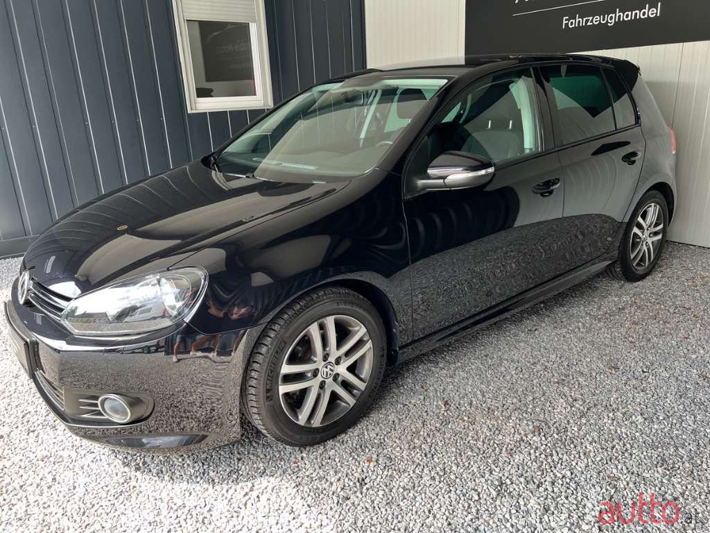 2012' Volkswagen Golf photo #3