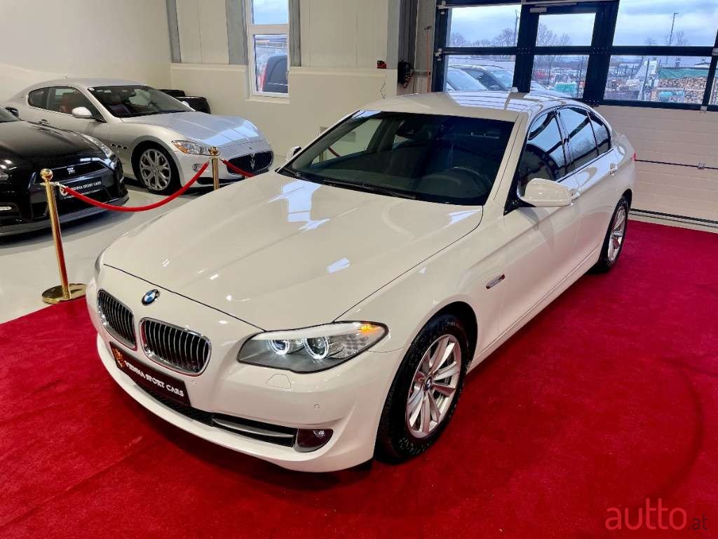 2011' BMW 5Er-Reihe photo #1