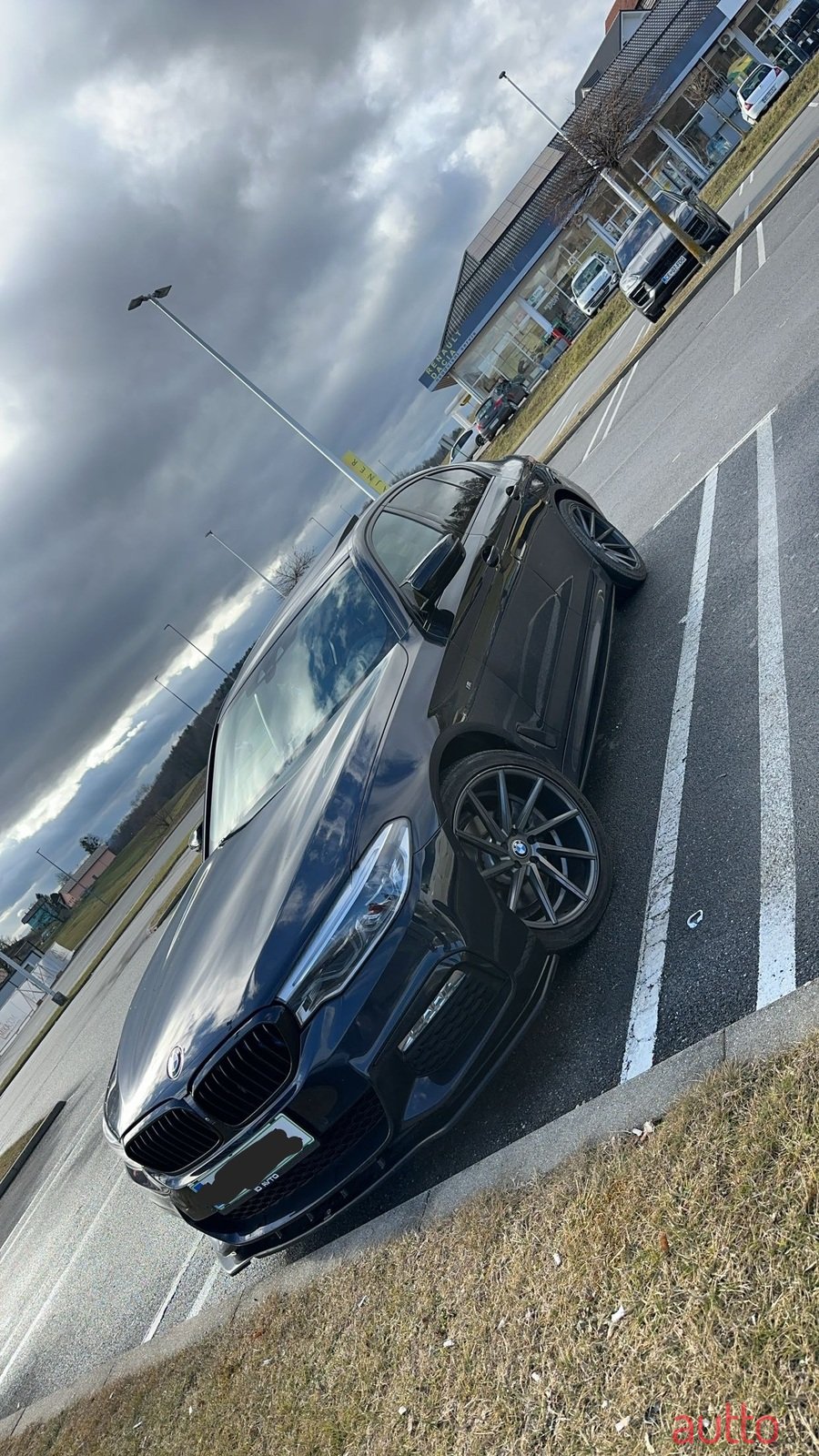 2017' BMW 520 xdrive M-packet photo #4