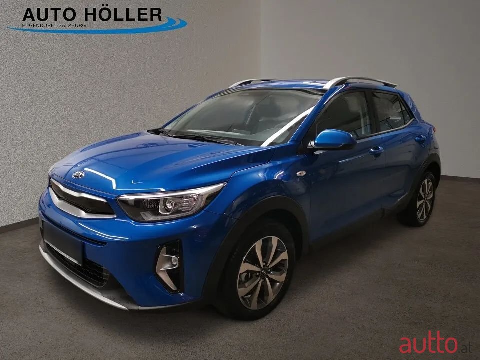2021' Kia Stonic photo #2
