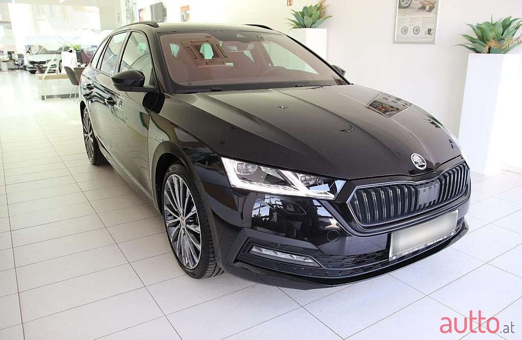 2022' Skoda Octavia photo #3
