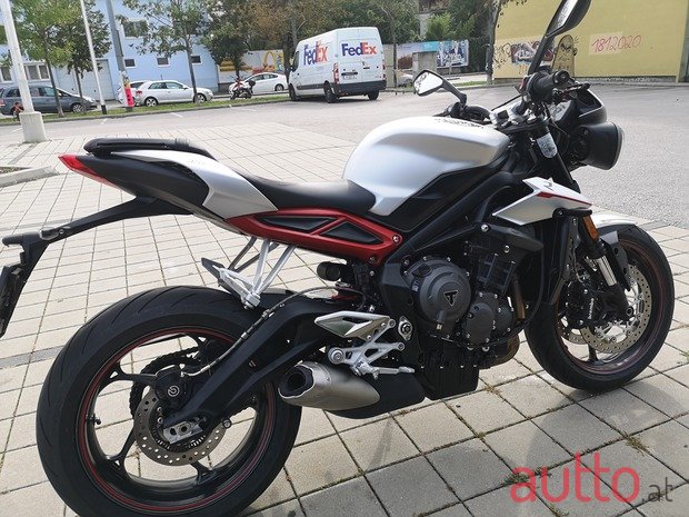 2017' Triumph R 765 photo #1