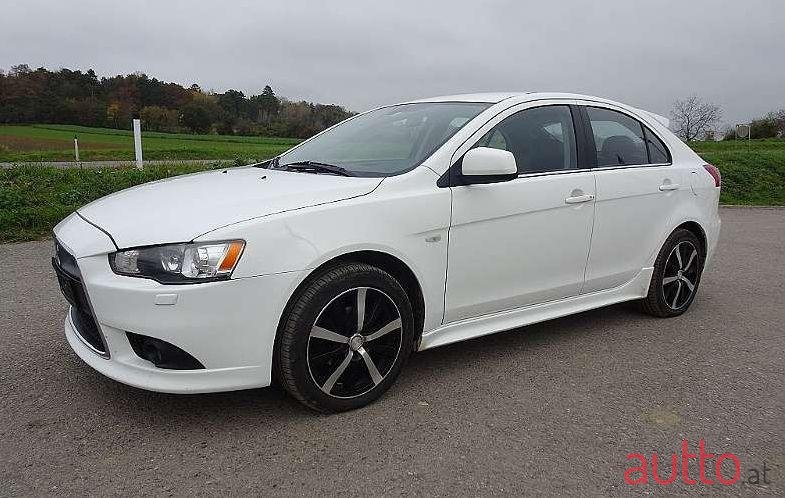 2010' Mitsubishi Lancer photo #1