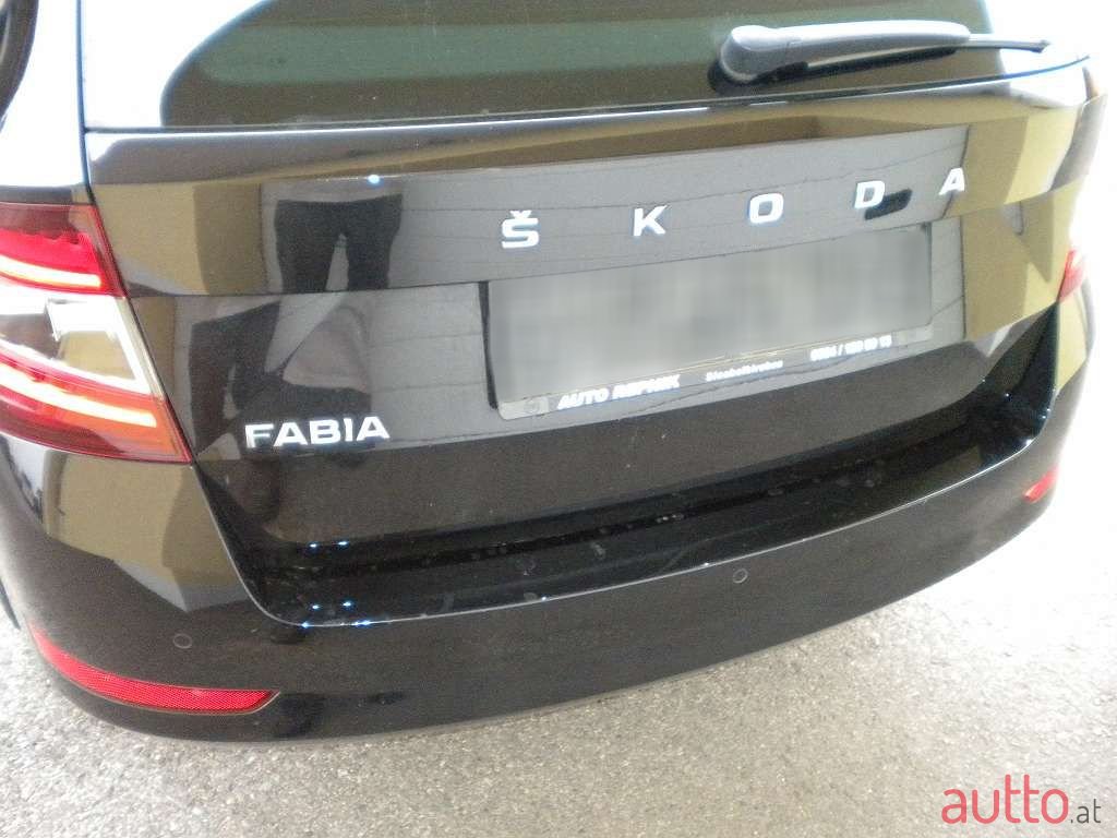 2022' Skoda Fabia photo #4