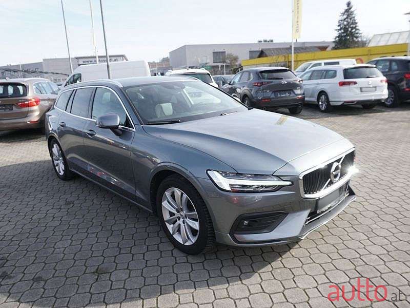 2018' Volvo V60 photo #3