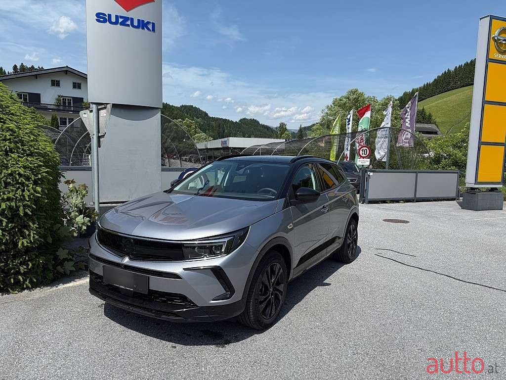 2024' Opel Grandland photo #1