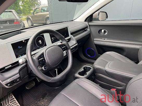 2022' Hyundai Ioniq 5 photo #5
