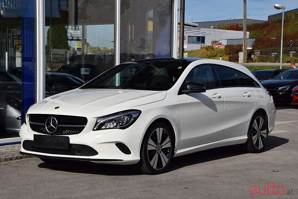 2017' Mercedes-Benz Cla-Klasse photo #2