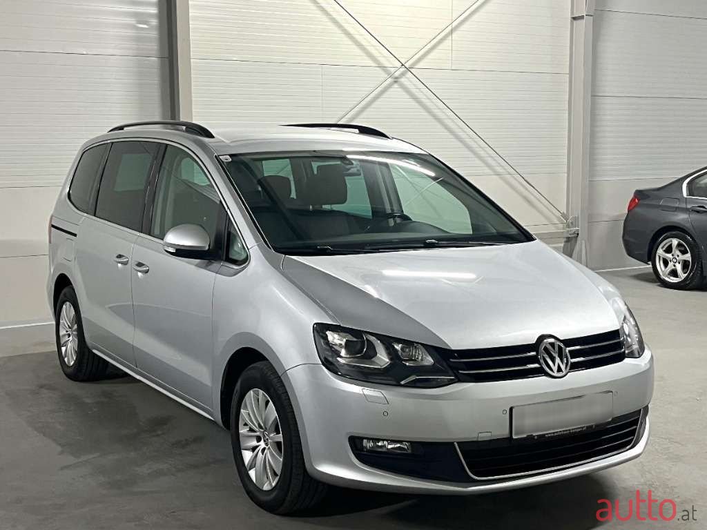 2015' Volkswagen Sharan photo #3