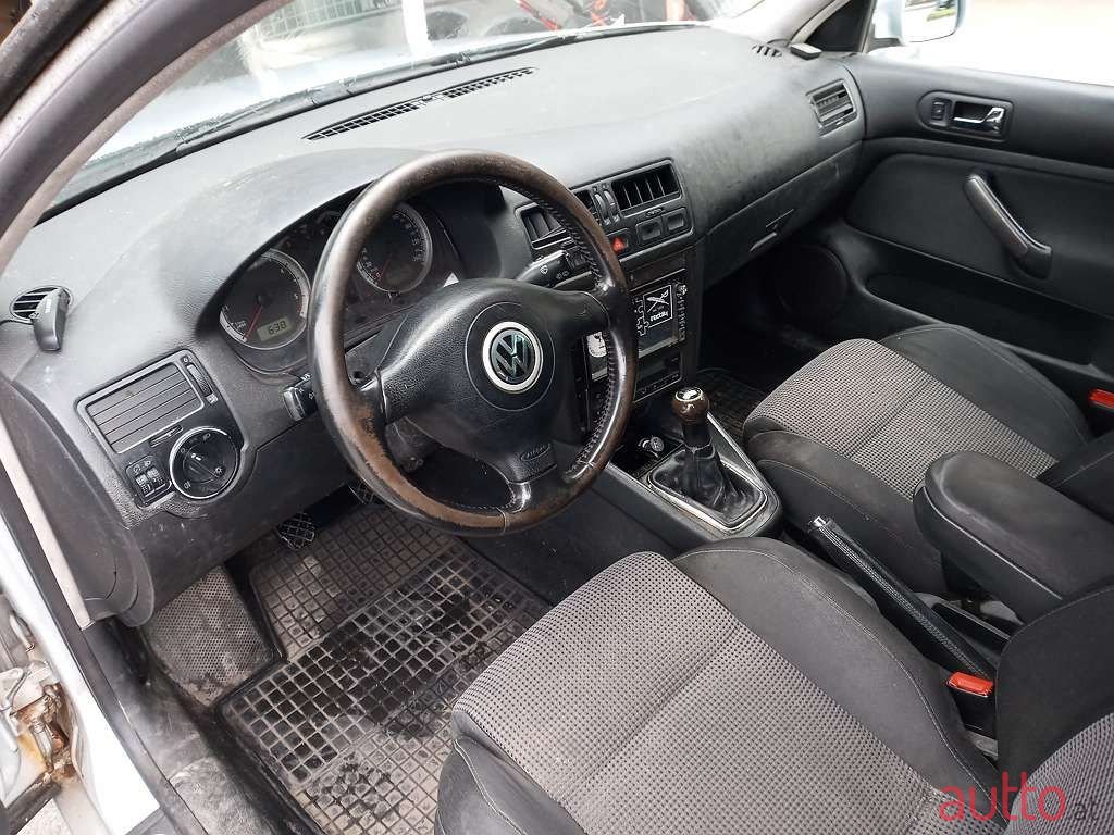 2002' Volkswagen Bora photo #5