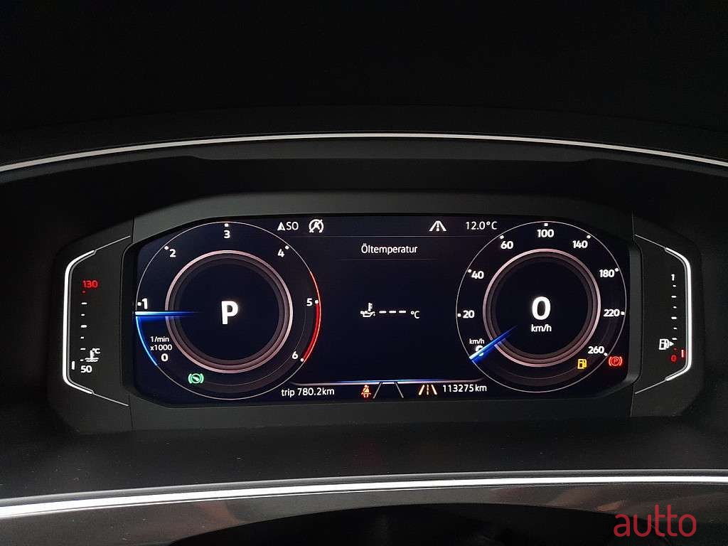 2019' Volkswagen Tiguan photo #6