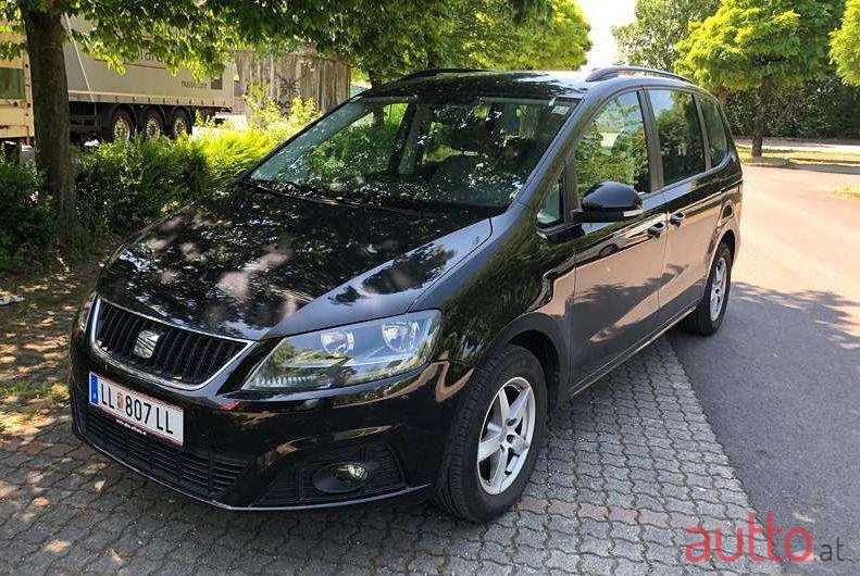 2010' SEAT Alhambra photo #1