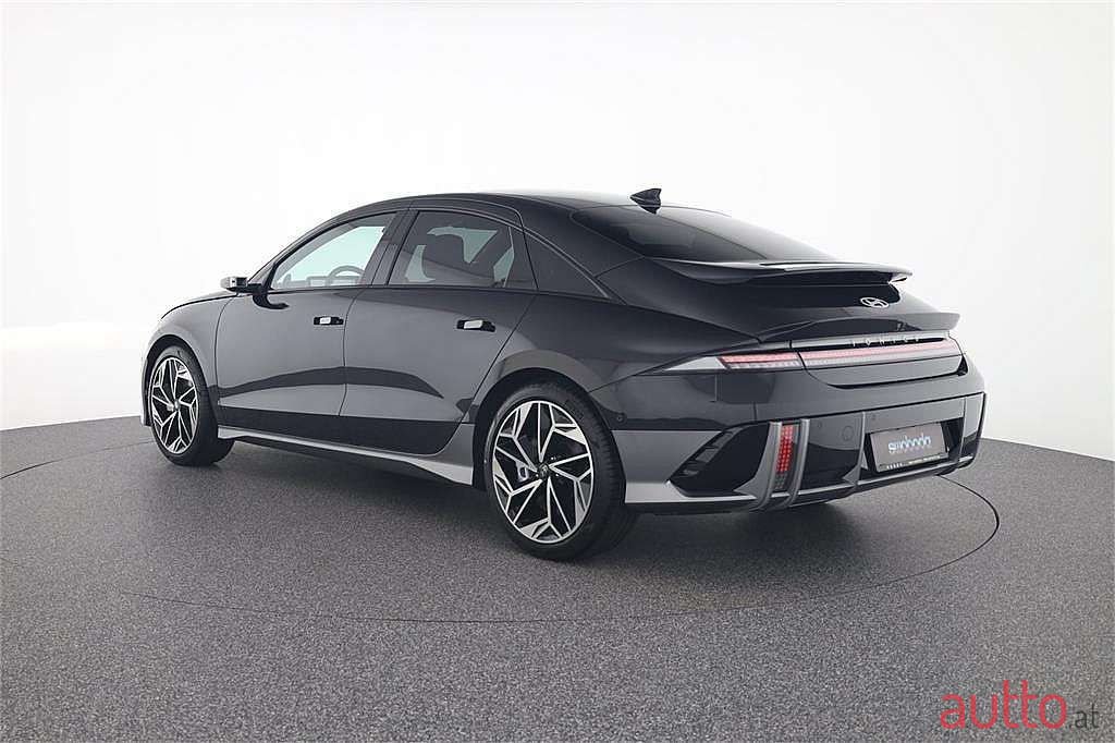 2023' Hyundai Ioniq 6 photo #3