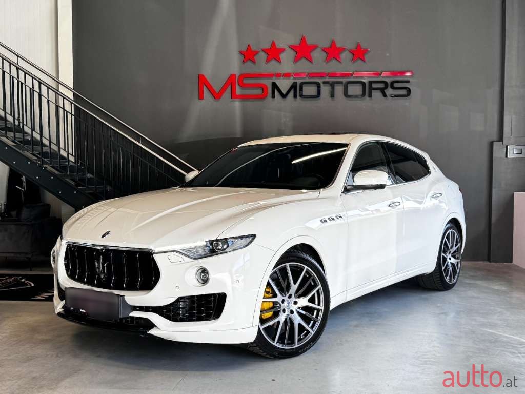 2016' Maserati Levante photo #5