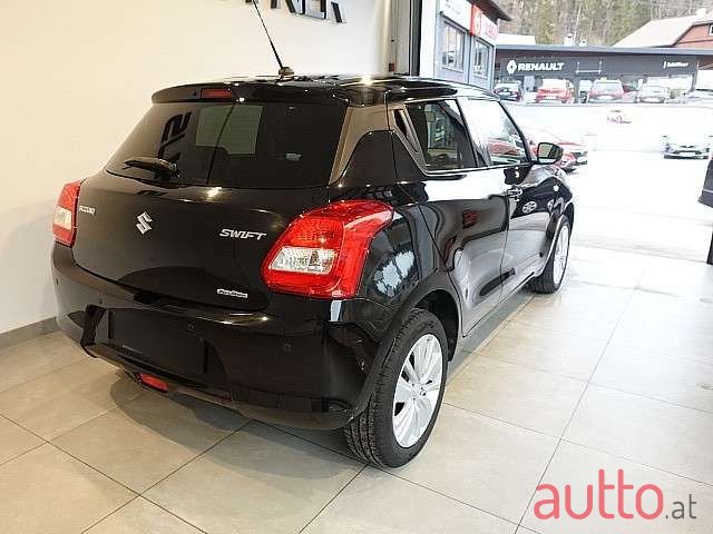 2017' Suzuki Swift photo #2