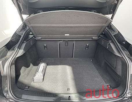 2022' Jaguar I-Pace photo #4