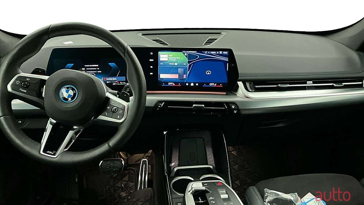 2024' BMW X1 photo #3