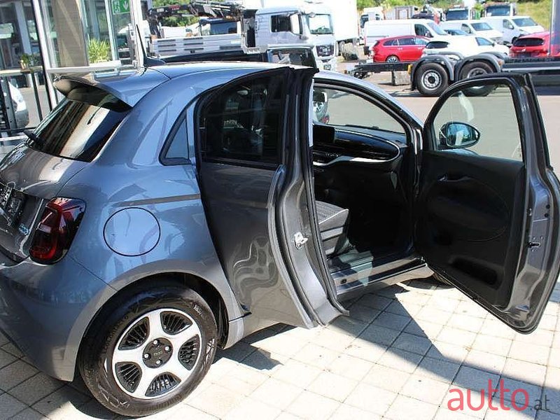 2021' Fiat 500e photo #4
