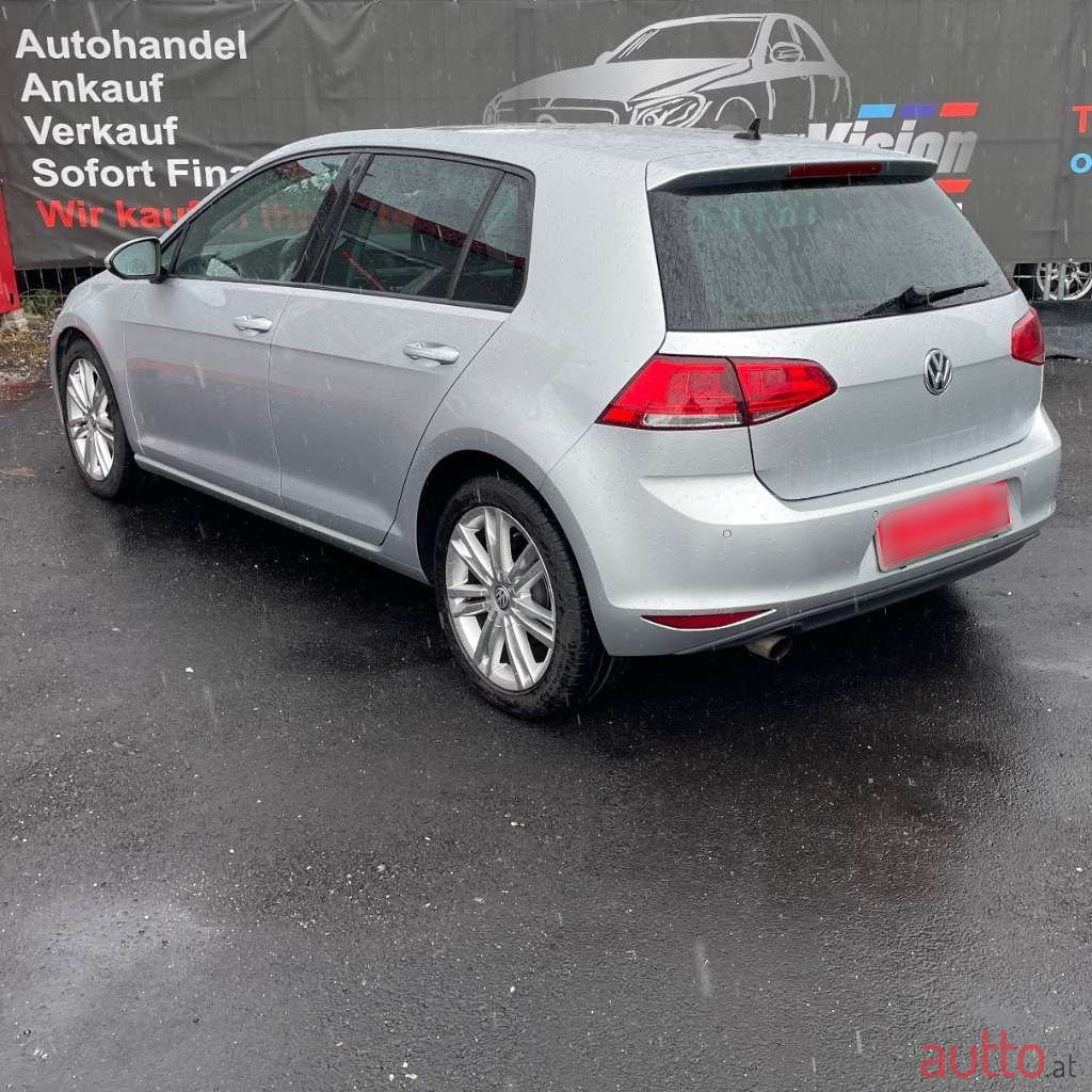 2013' Volkswagen Golf photo #6