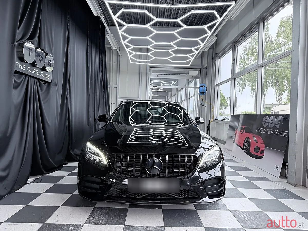 2018' Mercedes-Benz C-Klasse photo #3
