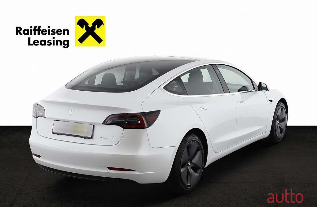 2019' Tesla Model 3 photo #2