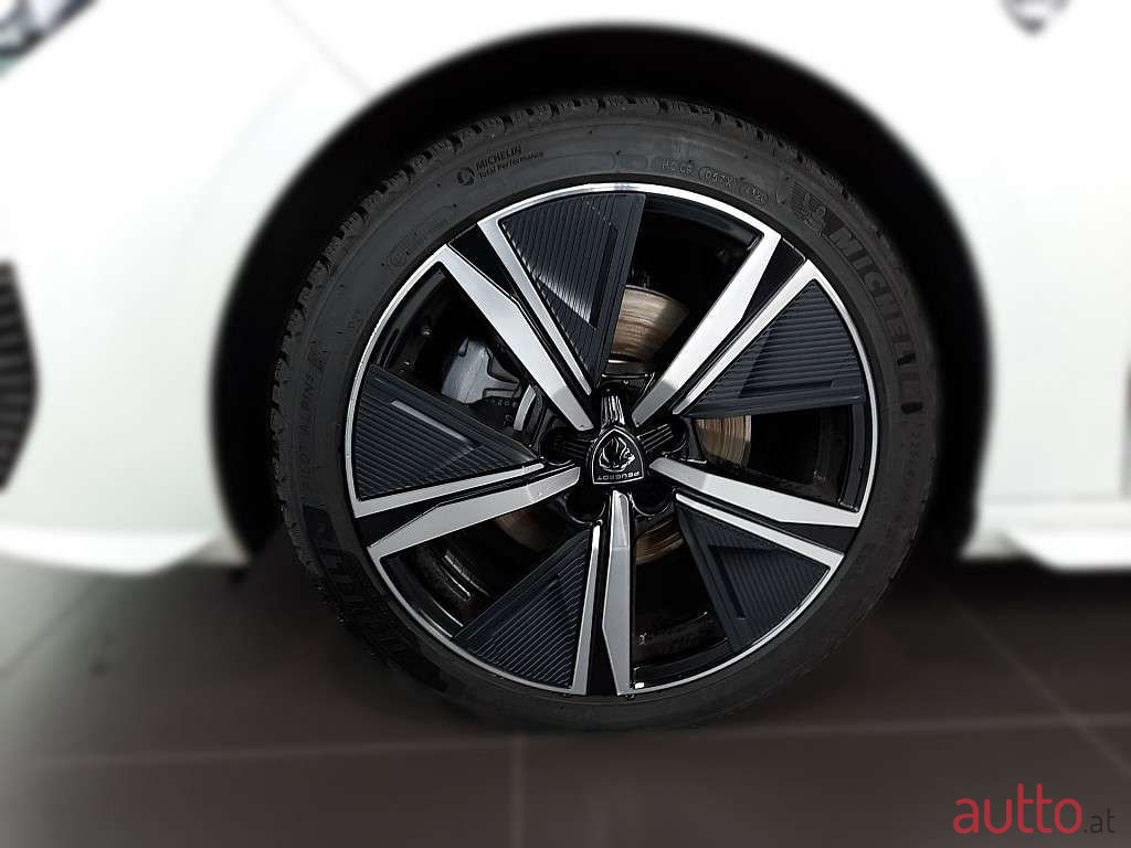 2022' Peugeot 308 photo #4