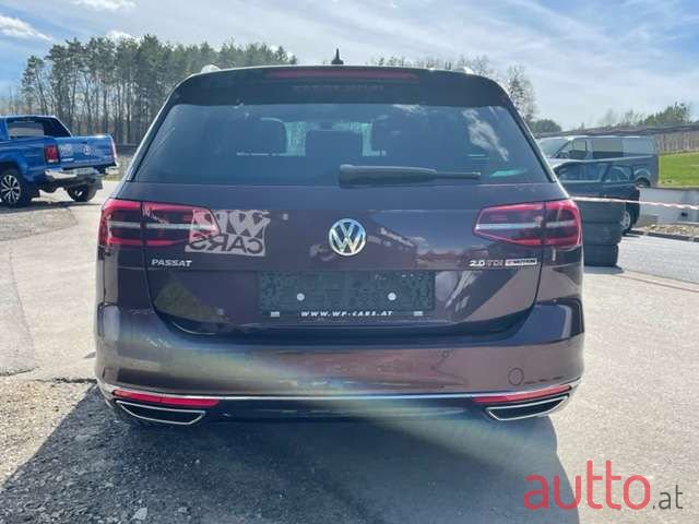 2017' Volkswagen Passat photo #5