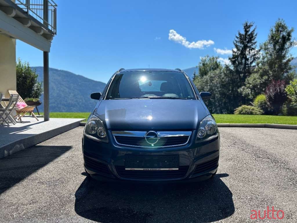 2007' Opel Zafira photo #2