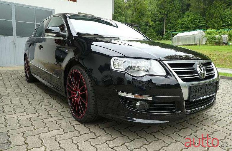 2009' Volkswagen Passat photo #1