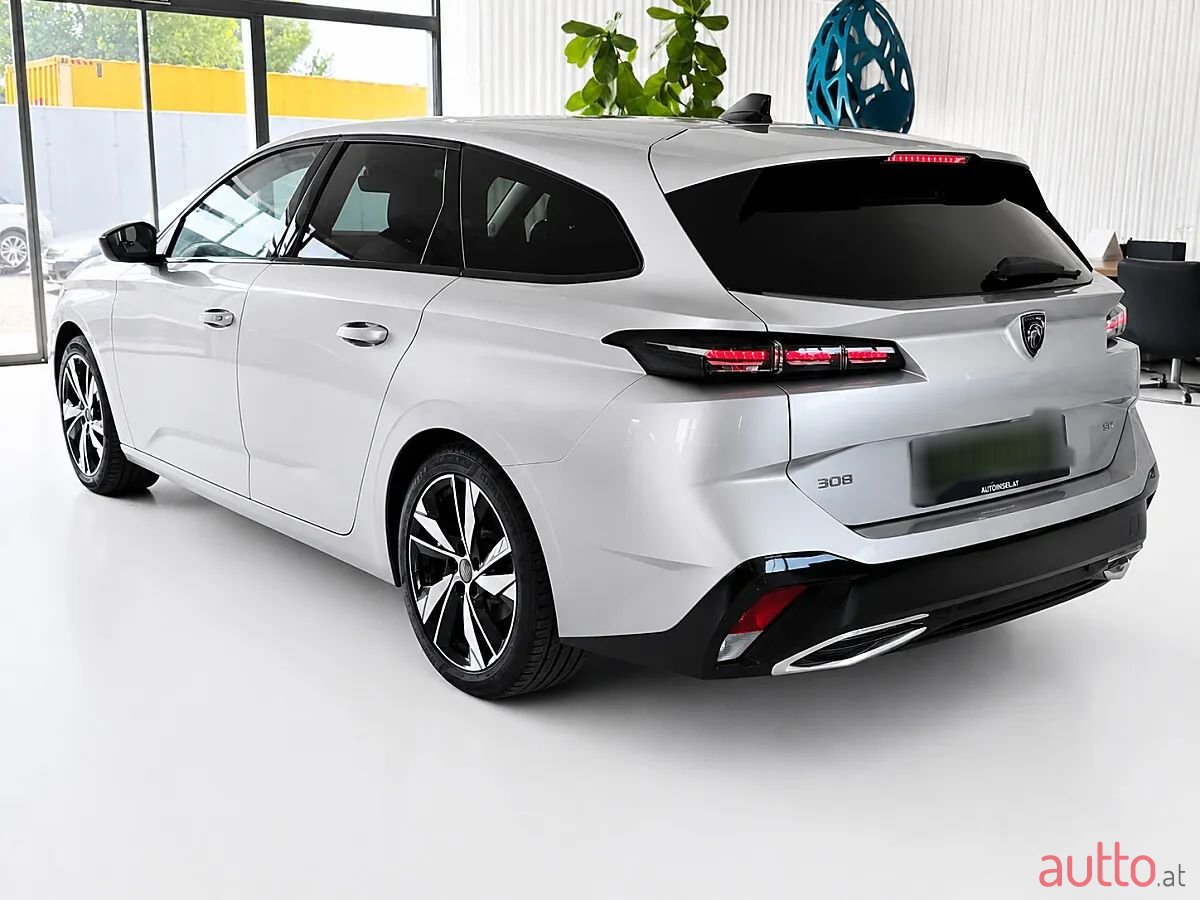 2022' Peugeot 308 photo #4