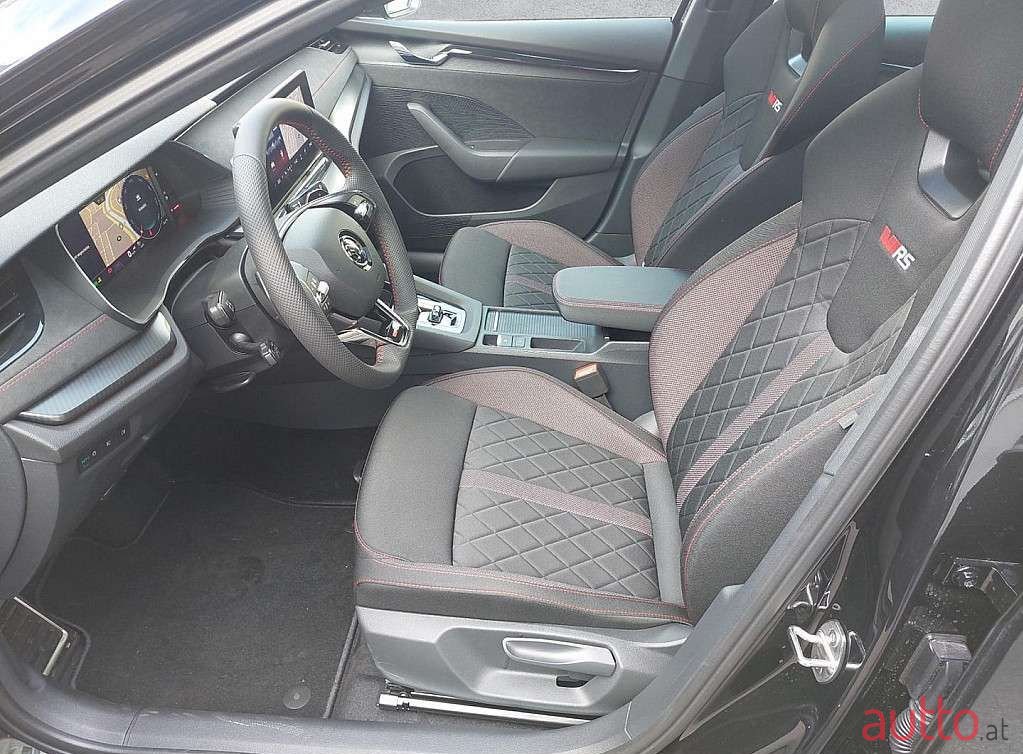 2023' Skoda Octavia photo #6
