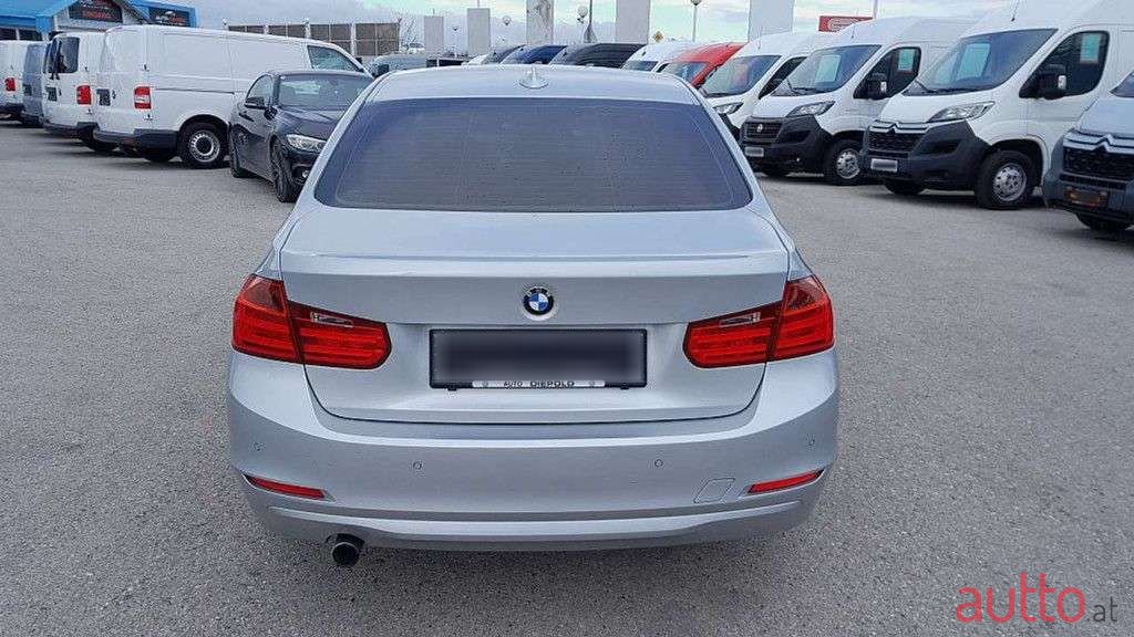 2012' BMW 3Er-Reihe photo #6