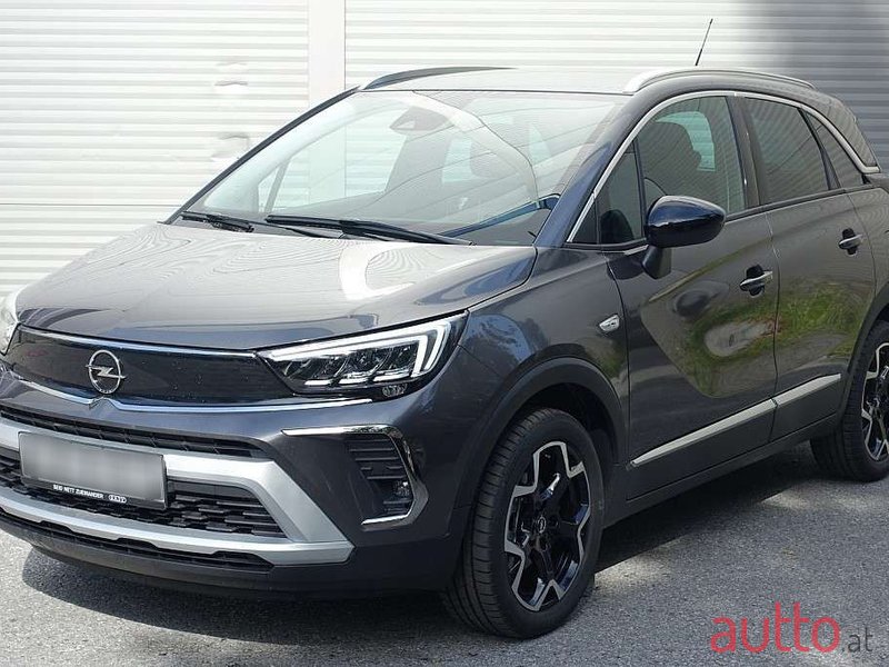 2022' Opel Crossland photo #2