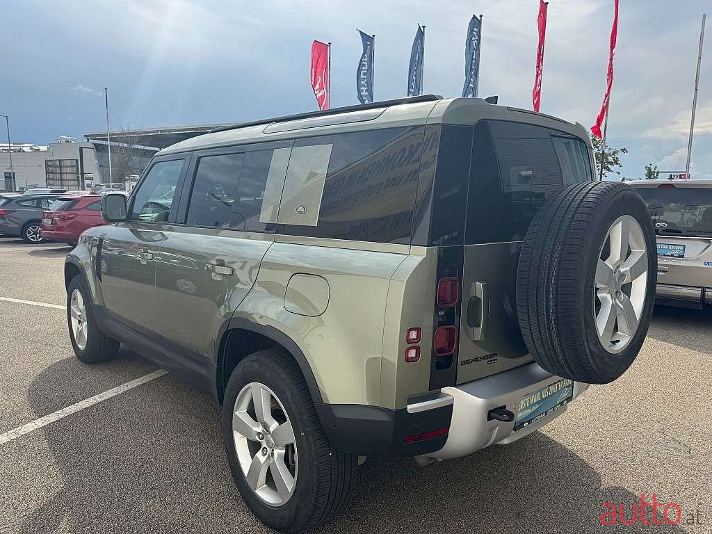 2021' Land Rover Defender photo #6