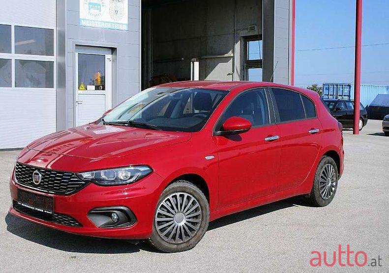 2017' Fiat Tipo photo #1