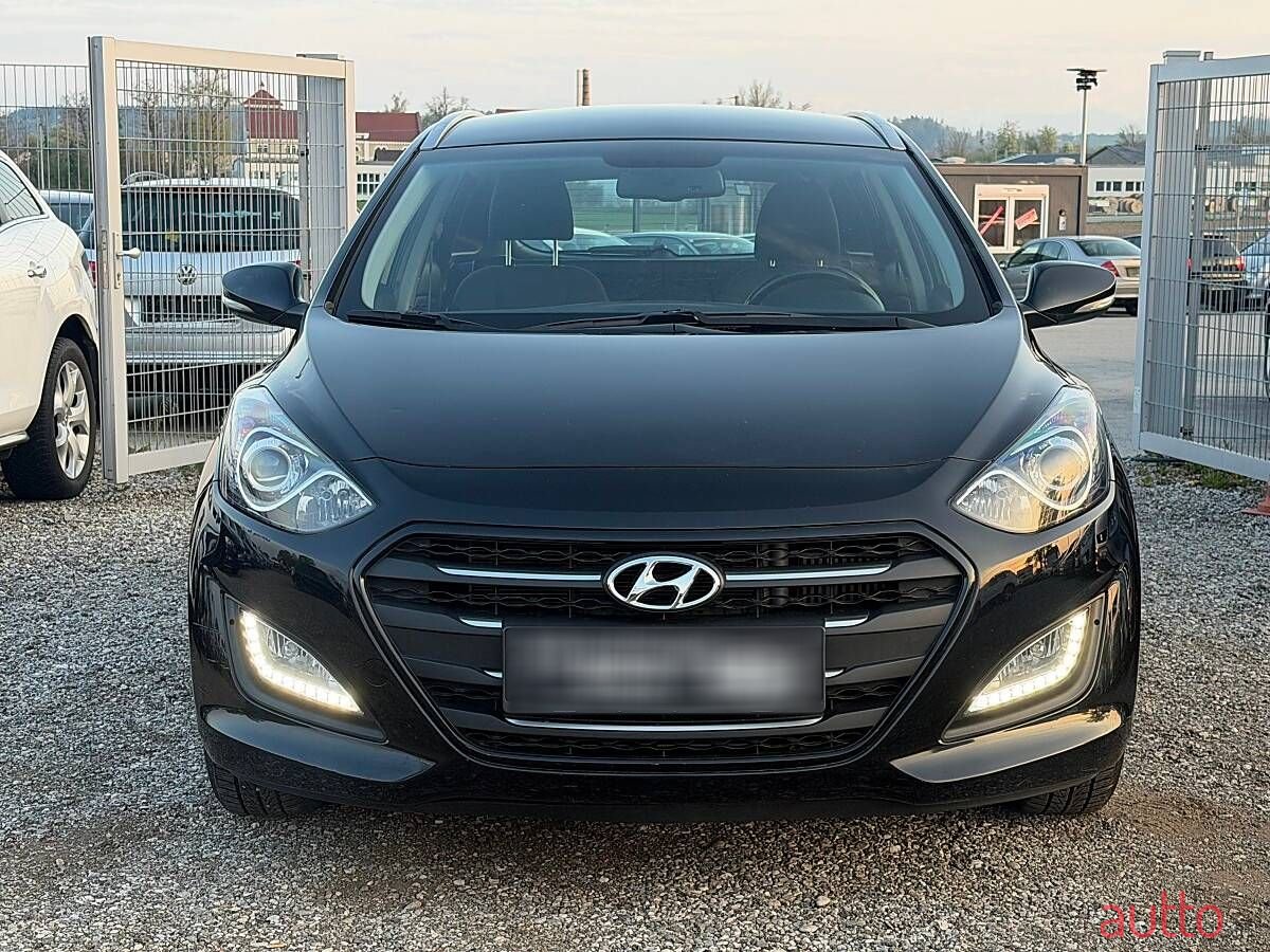 2015' Hyundai i30 photo #2