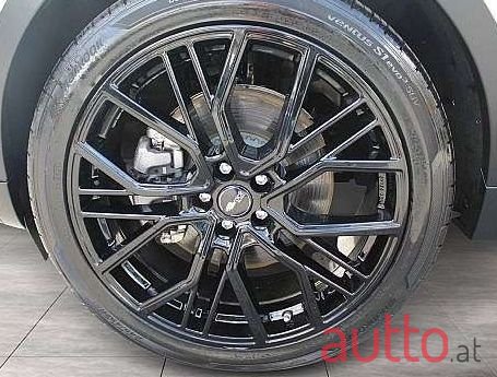 2021' Jaguar E-Pace photo #5