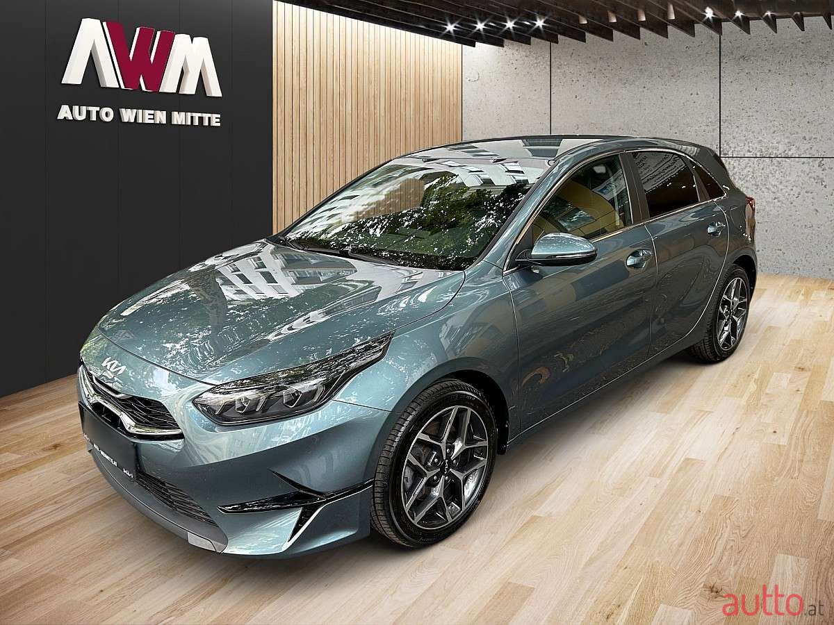 2022' Kia Ceed photo #1