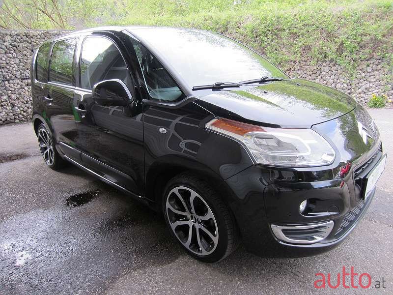 2012' Citroen C3 Picasso photo #5