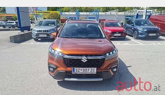 2022' Suzuki SX4 photo #1