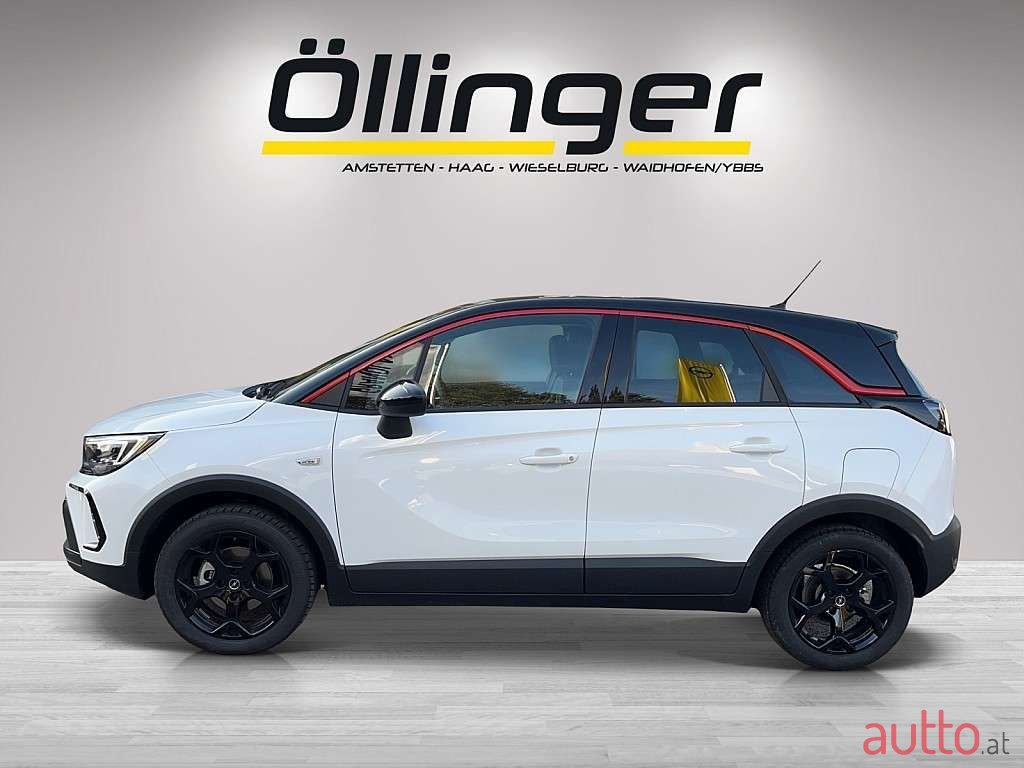 2022' Opel Crossland photo #2