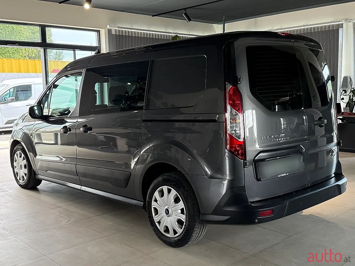 2023' Ford Tourneo photo #4